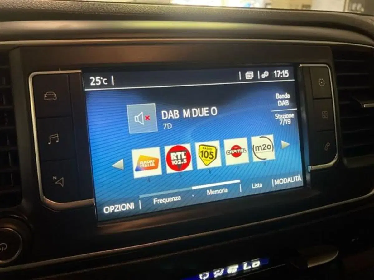 Toyota Proace Verso usata a Como (14)