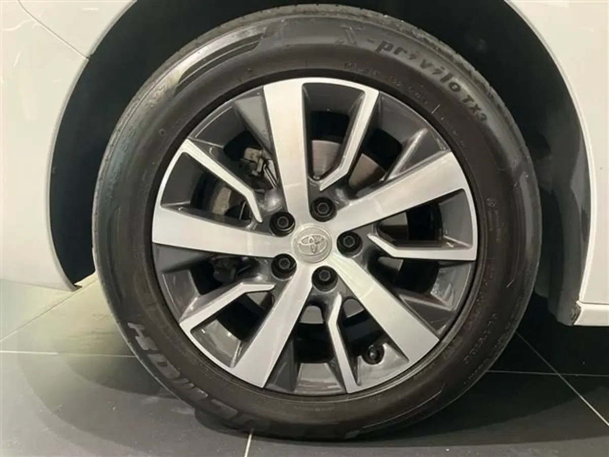 Toyota Proace Verso usata a Como (8)