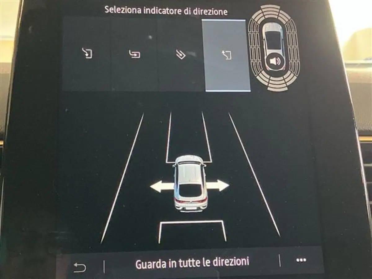 Renault Arkana usata a Como (18)