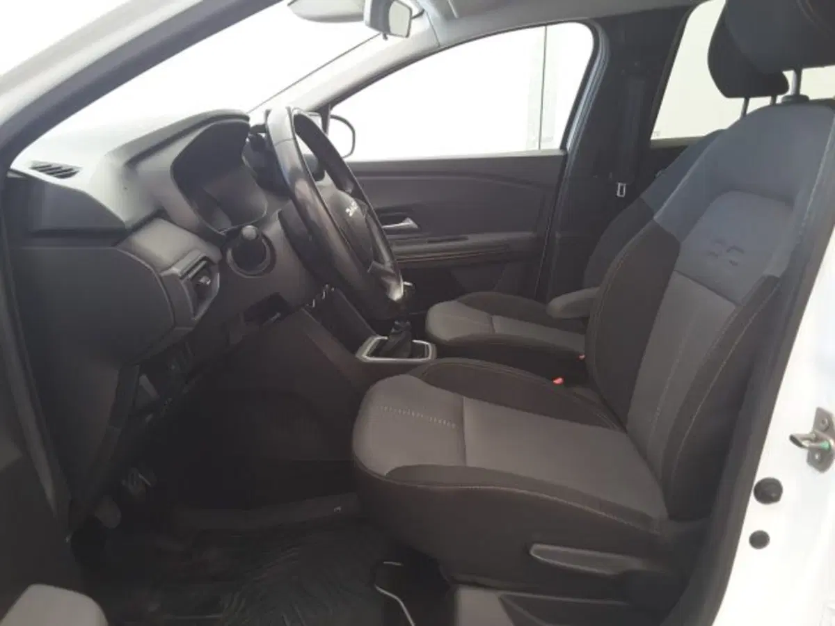 Dacia Jogger usata a Firenze (5)