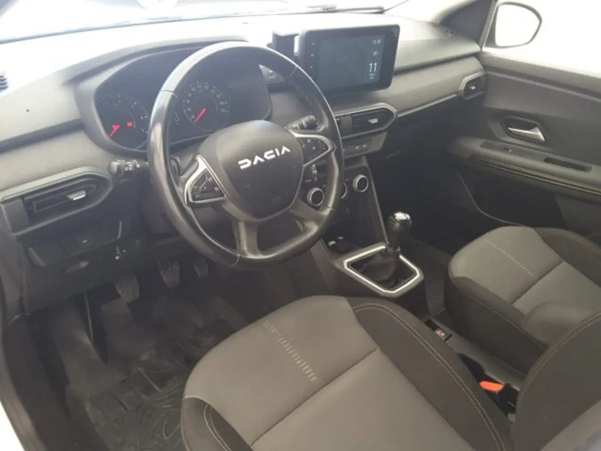 Dacia Jogger usata a Firenze (6)