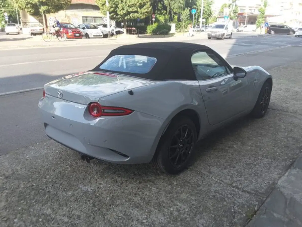 Mazda MX-5 nuova a Firenze (11)