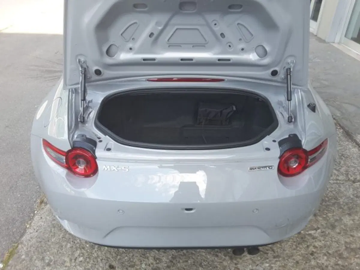Mazda MX-5 nuova a Firenze (12)