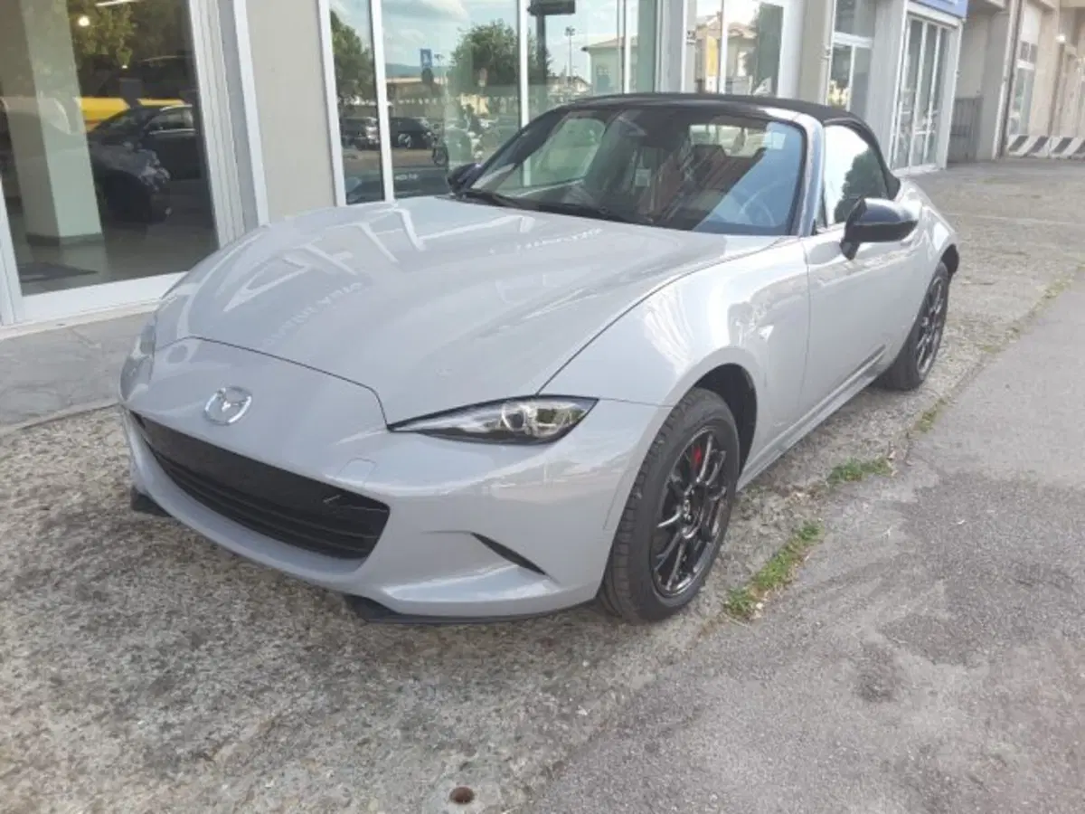 Mazda MX-5 nuova a Firenze (2)