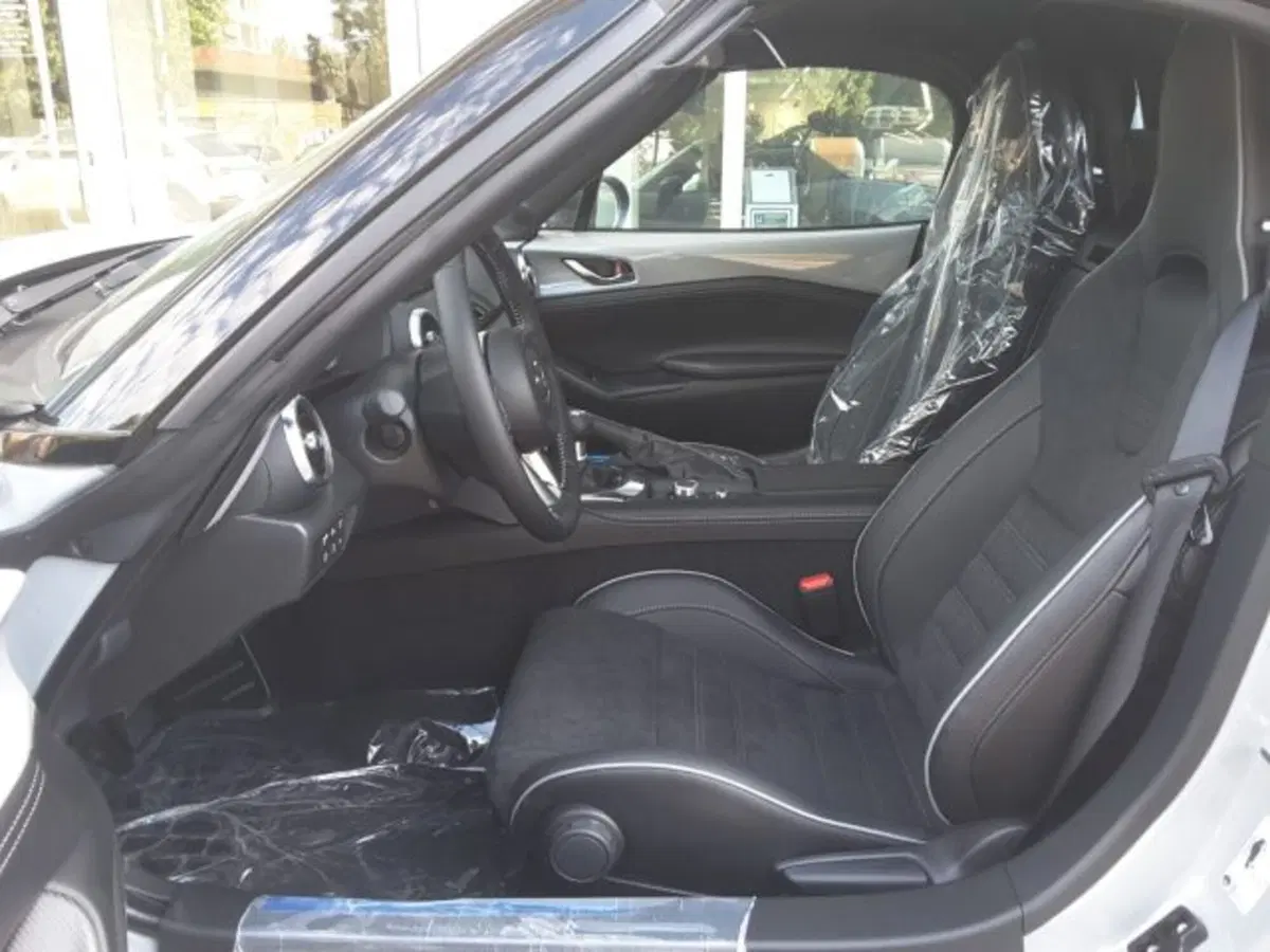 Mazda MX-5 nuova a Firenze (6)