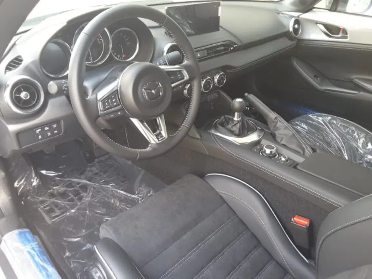 Mazda MX-5 nuova a Firenze (7)
