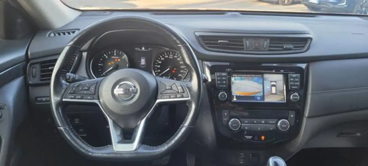 Nissan X-Trail usata a Napoli (8)