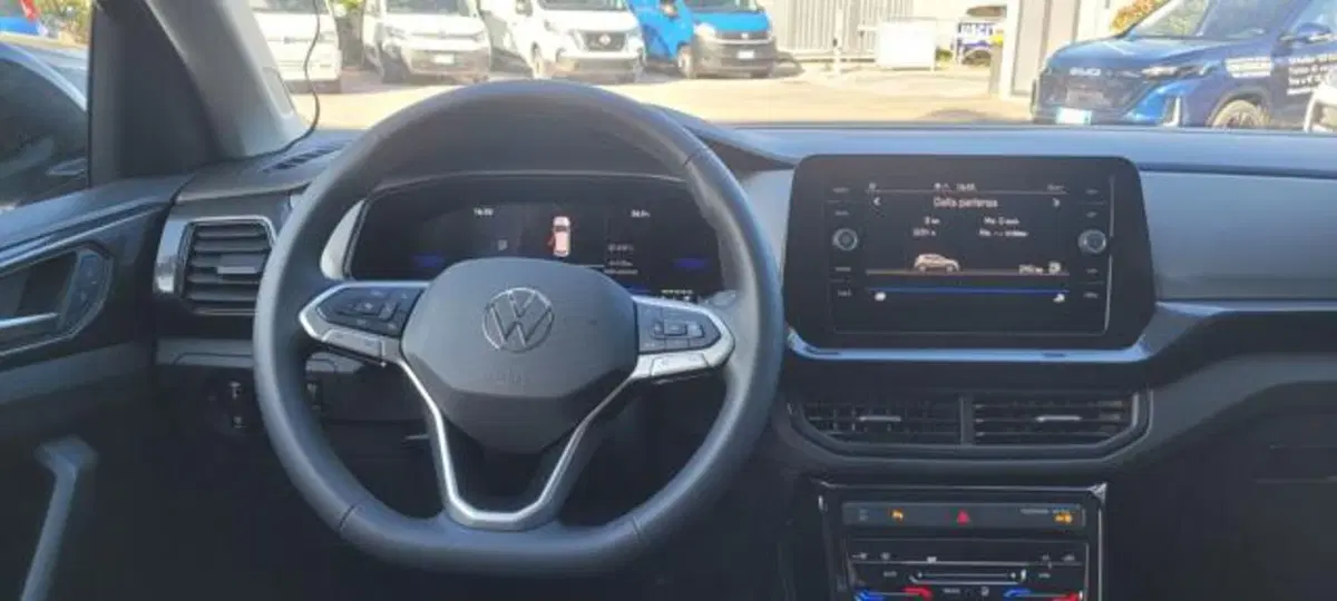 Volkswagen T-Cross nuova a Napoli (10)
