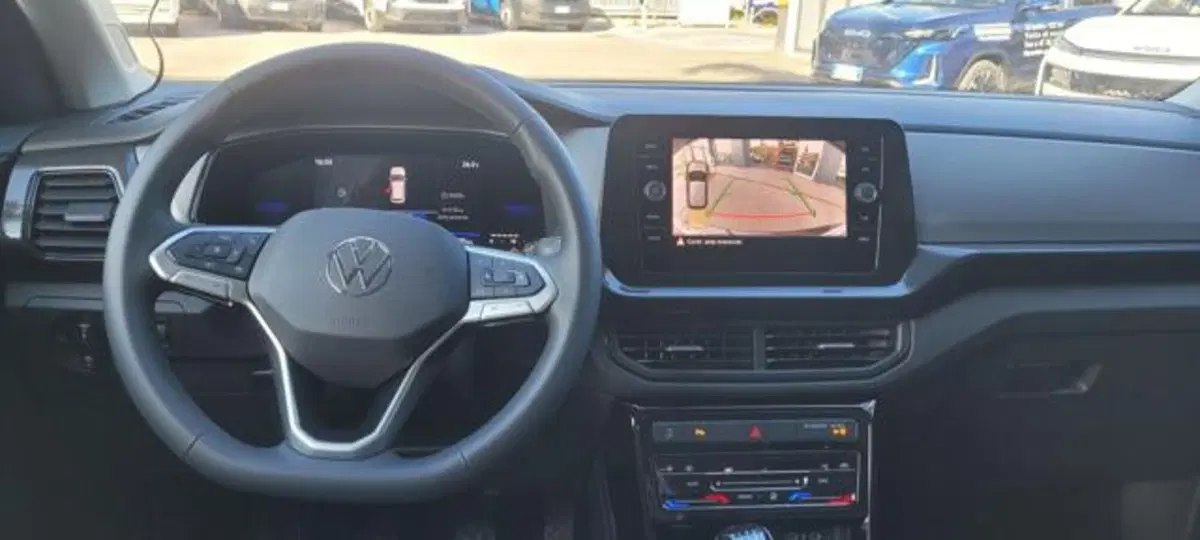 Volkswagen T-Cross nuova a Napoli (8)