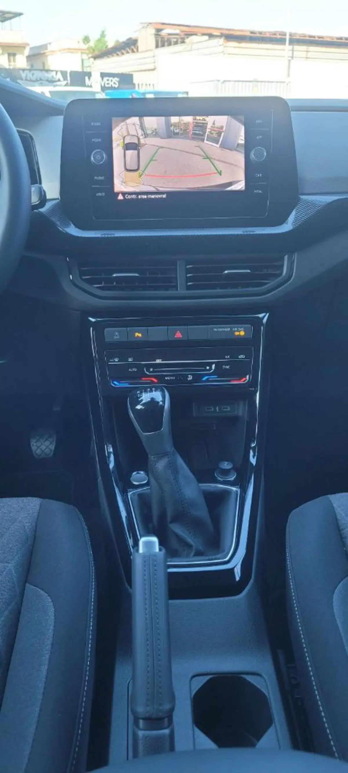 Volkswagen T-Cross nuova a Napoli (9)