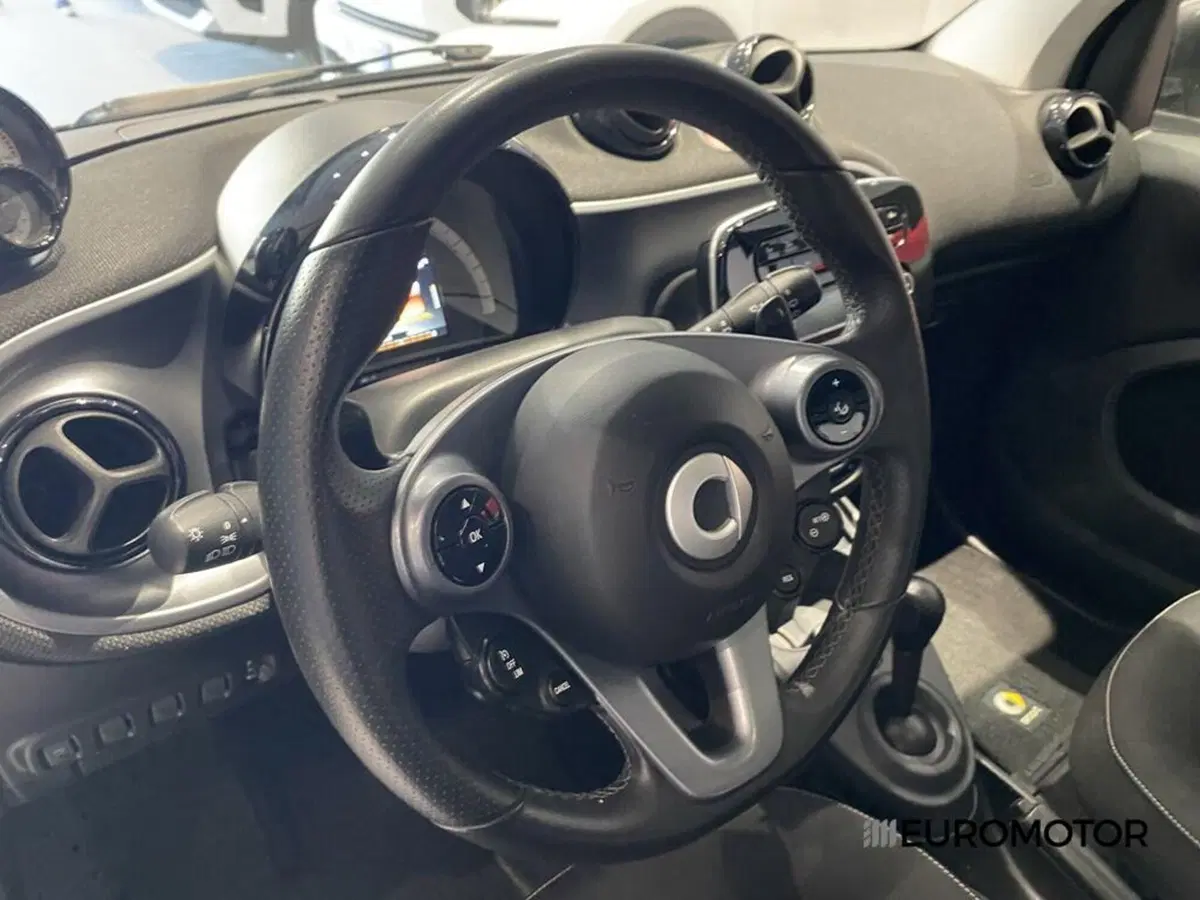 smart Fortwo usata a Bari (14)