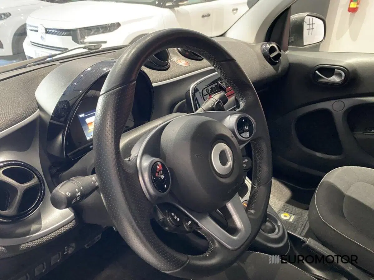 smart Fortwo usata a Bari (15)