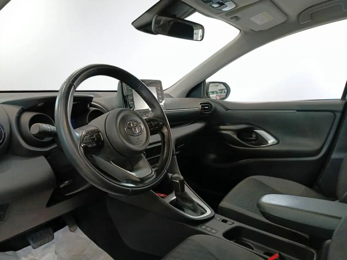 Toyota Yaris Cross usata a Monza e Brianza (11)