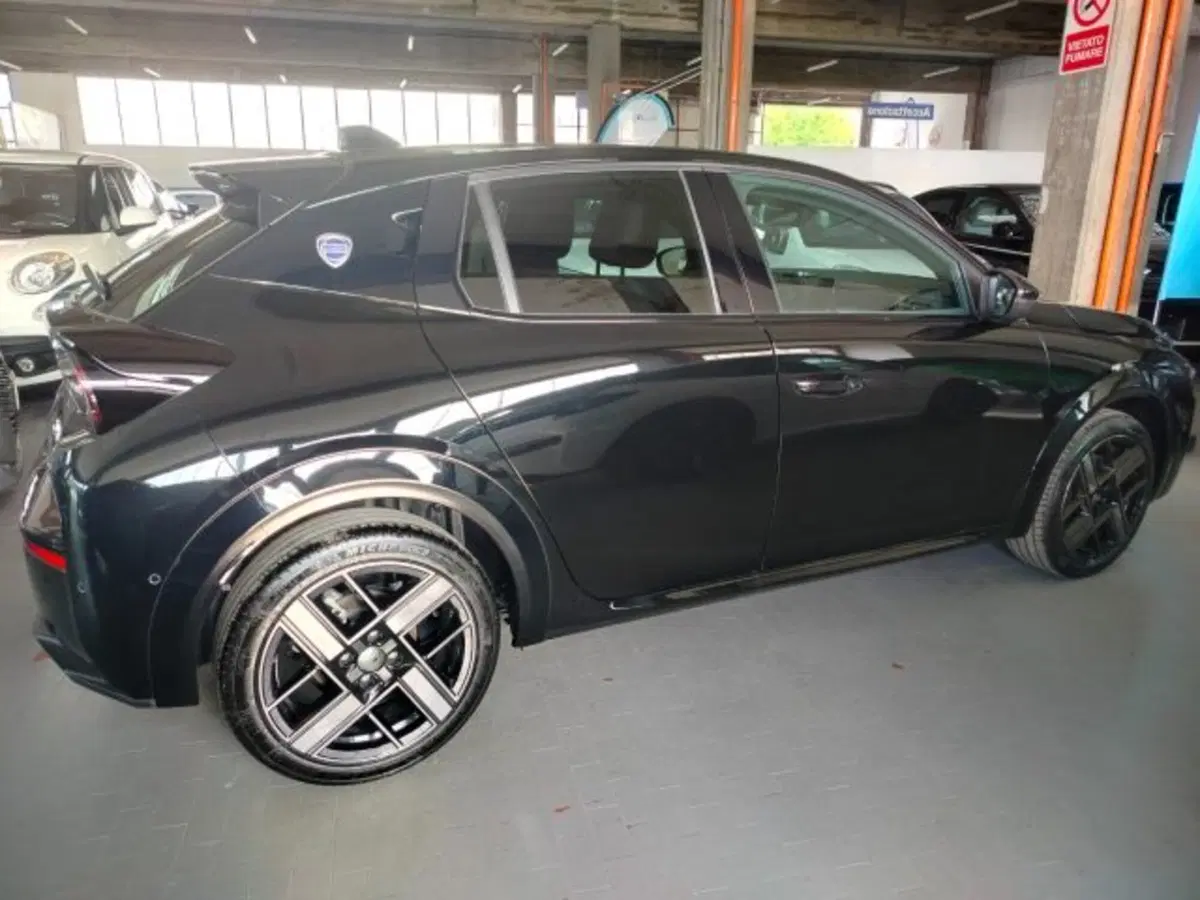 Lancia Ypsilon nuova a Forlì-Cesena (12)