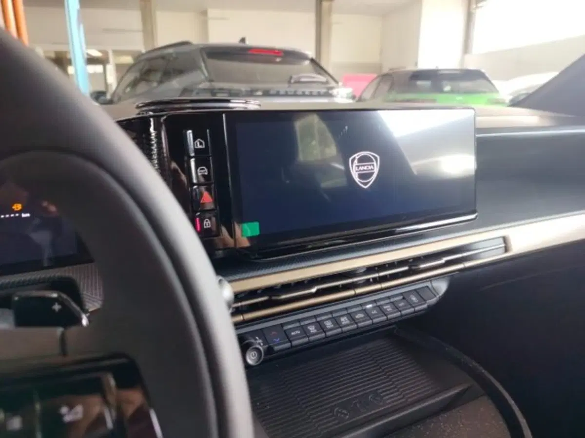 Lancia Ypsilon nuova a Forlì-Cesena (20)