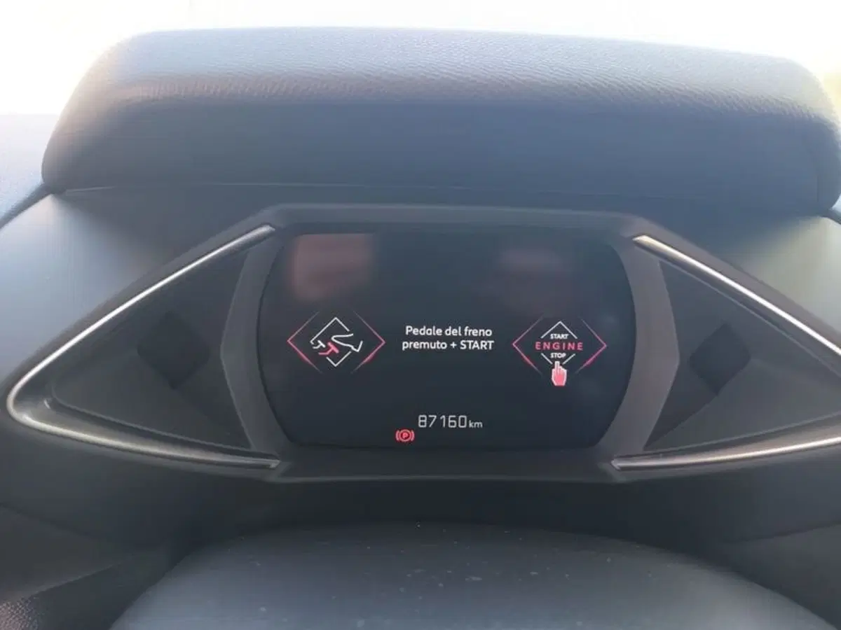 Ds DS 3 usata a Bari (14)