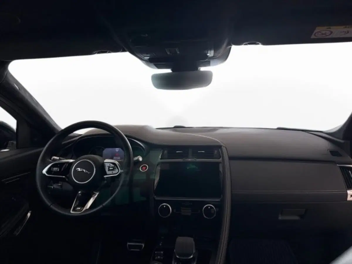 Jaguar E-Pace usata a Modena (4)