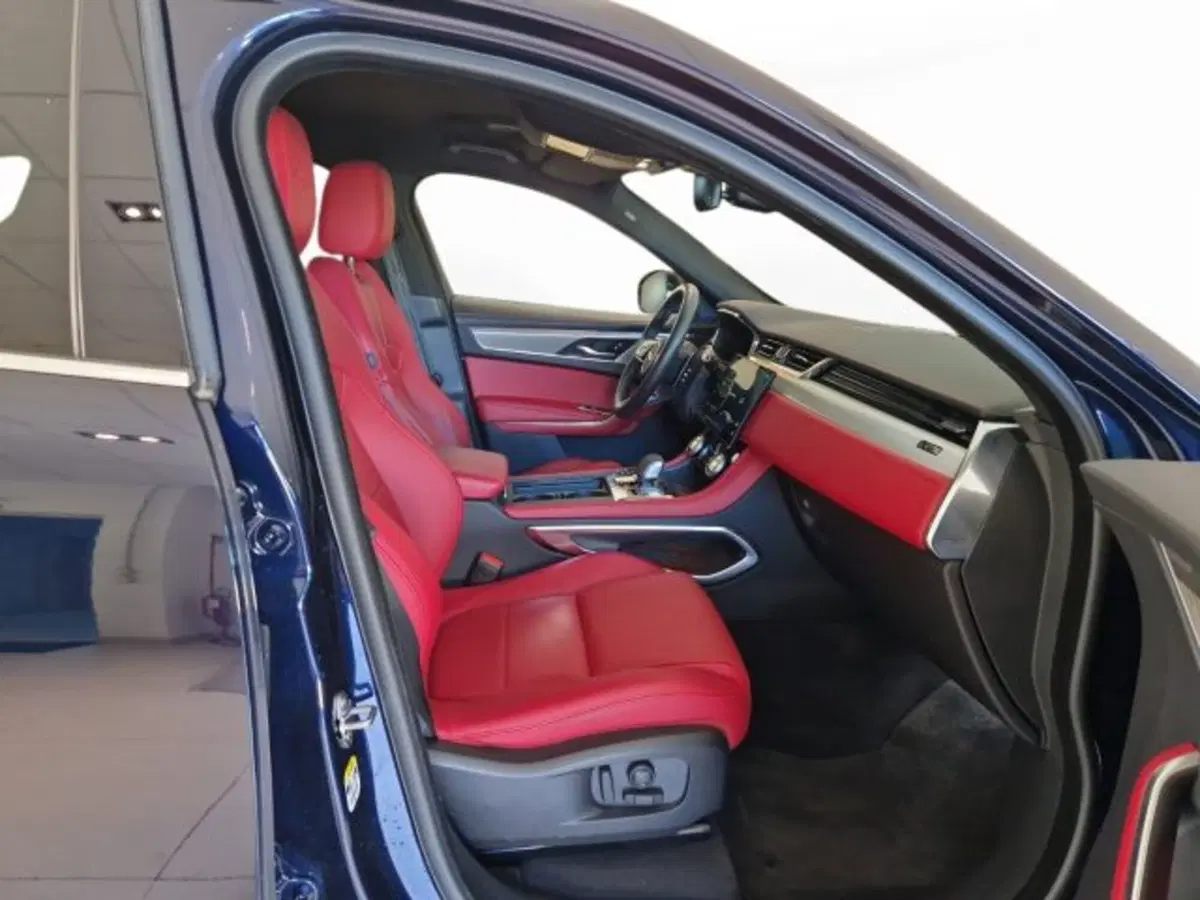 Jaguar F-Pace usata a Modena (5)