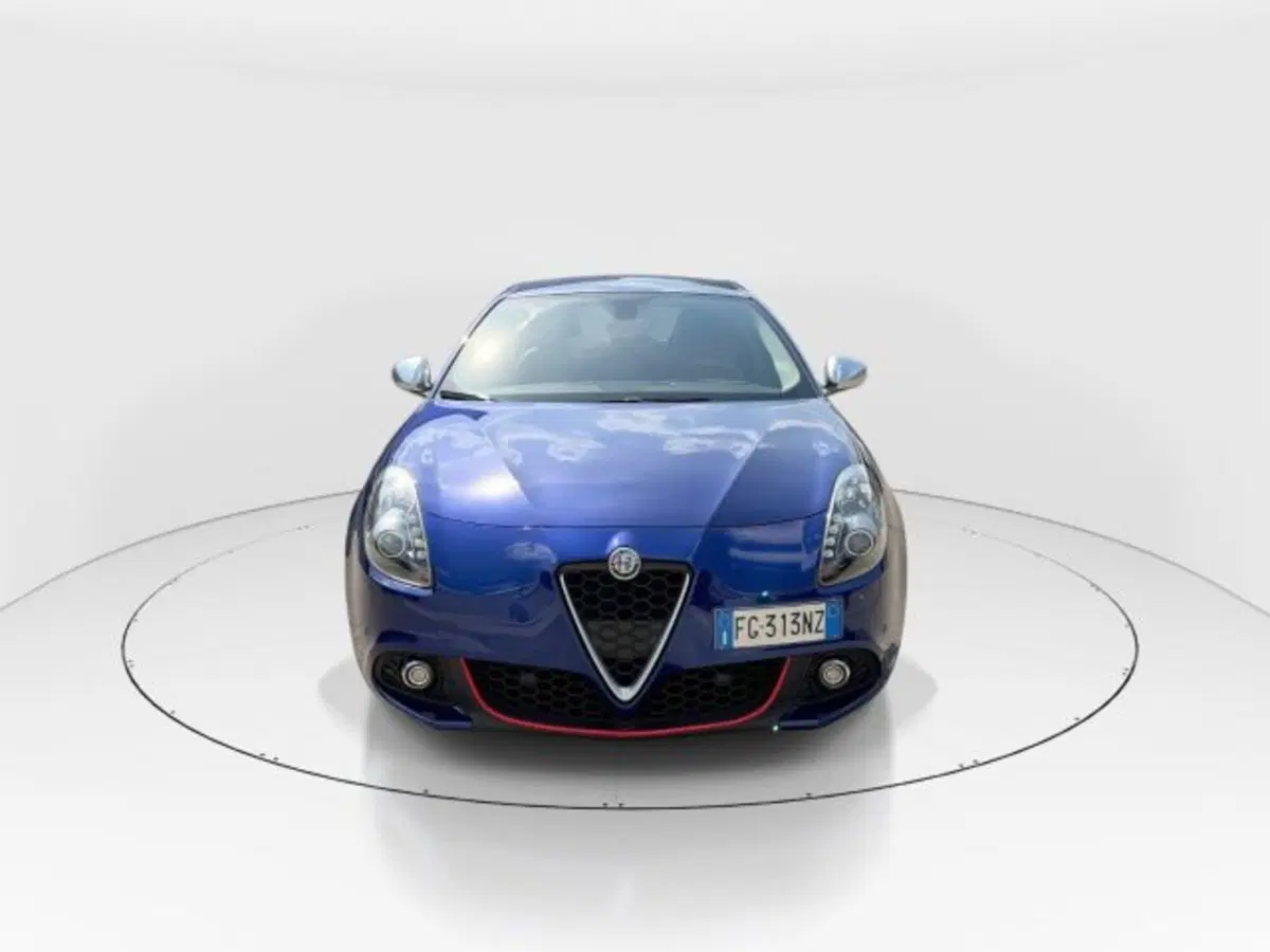 Alfa Romeo Giulietta usata a Modena (3)