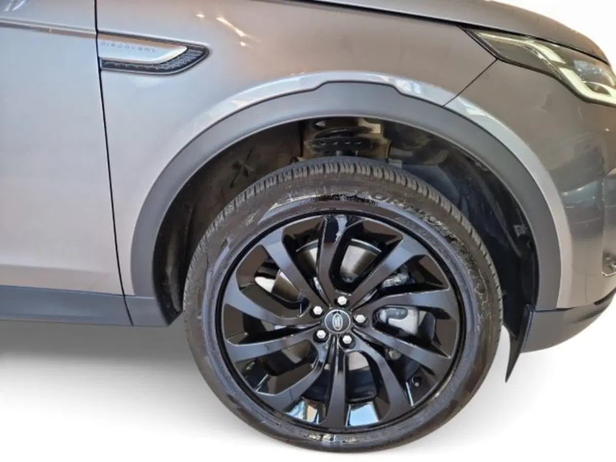 Land Rover Discovery Sport usata a Modena (9)