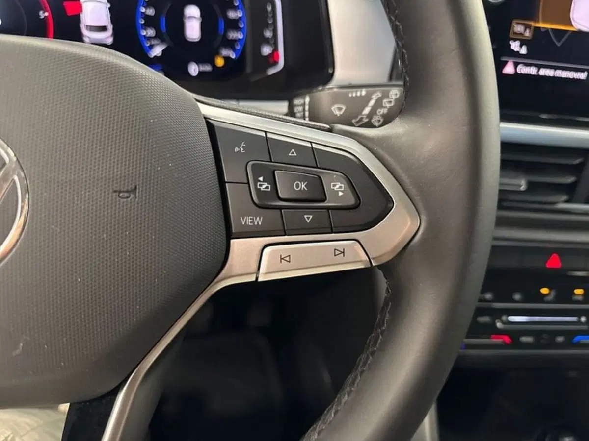 Volkswagen T-Roc usata a Prato (13)