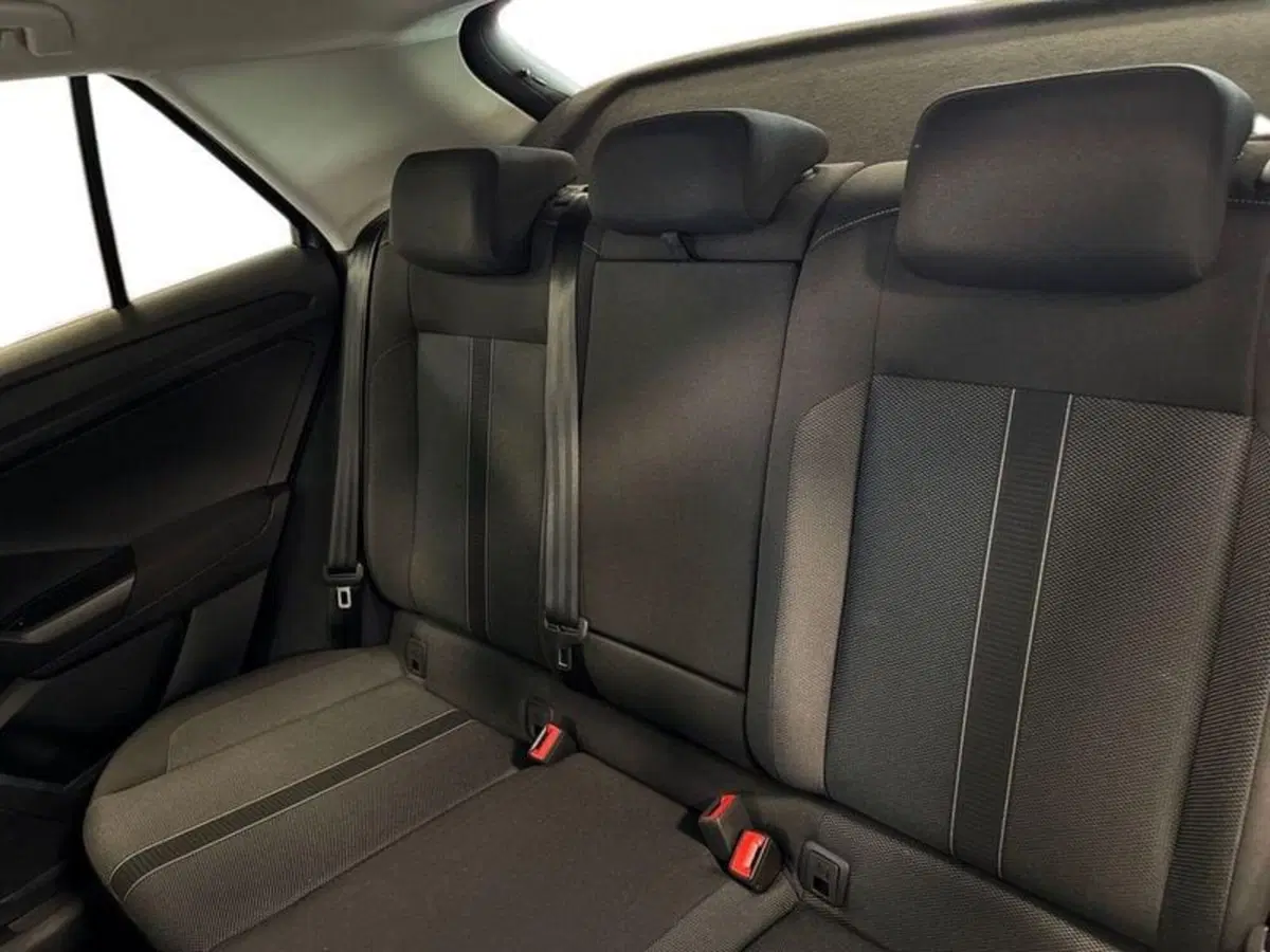 Volkswagen T-Roc usata a Prato (17)