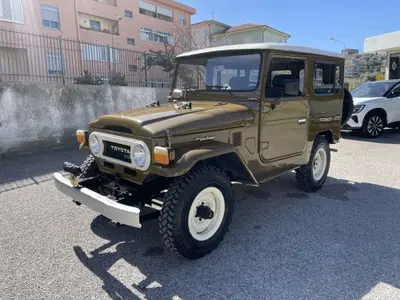 Toyota Land Cruiser 3.0 D4-D 3 porte Executive del 1977 usata a Sant'Agata di Militello