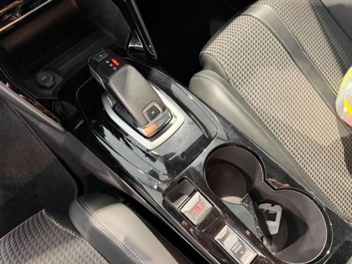 Peugeot 2008 usata a Salerno (18)