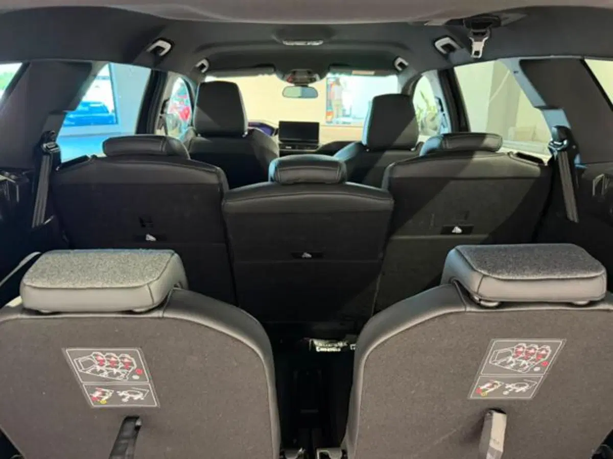 Peugeot 5008 usata a Salerno (19)