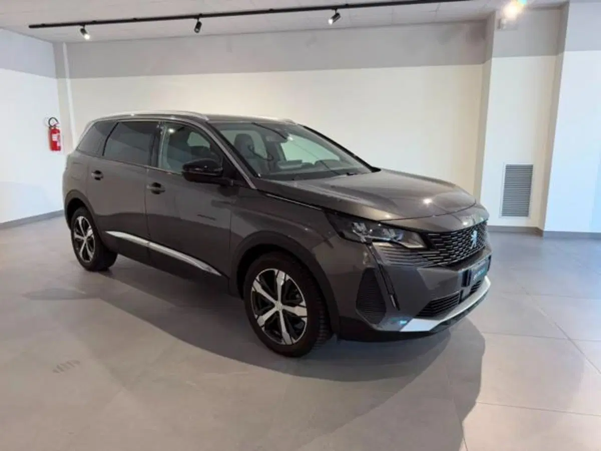 Peugeot 5008 usata a Salerno (2)