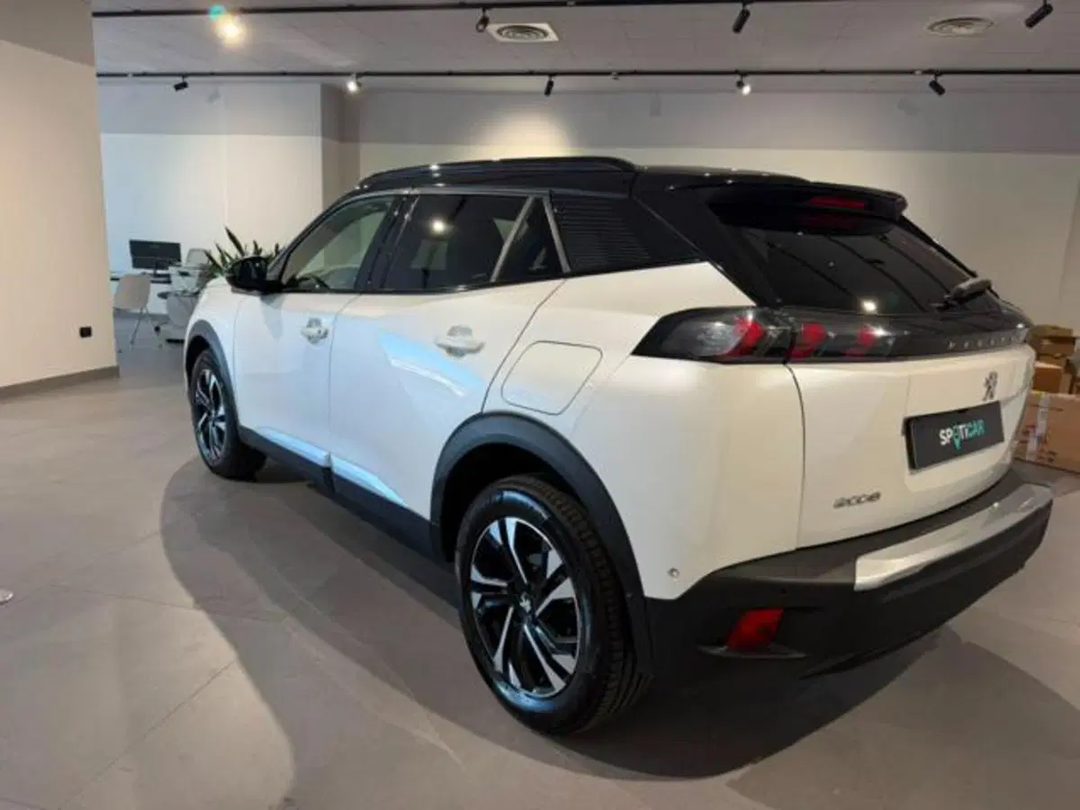 Peugeot 2008 usata a Salerno (6)