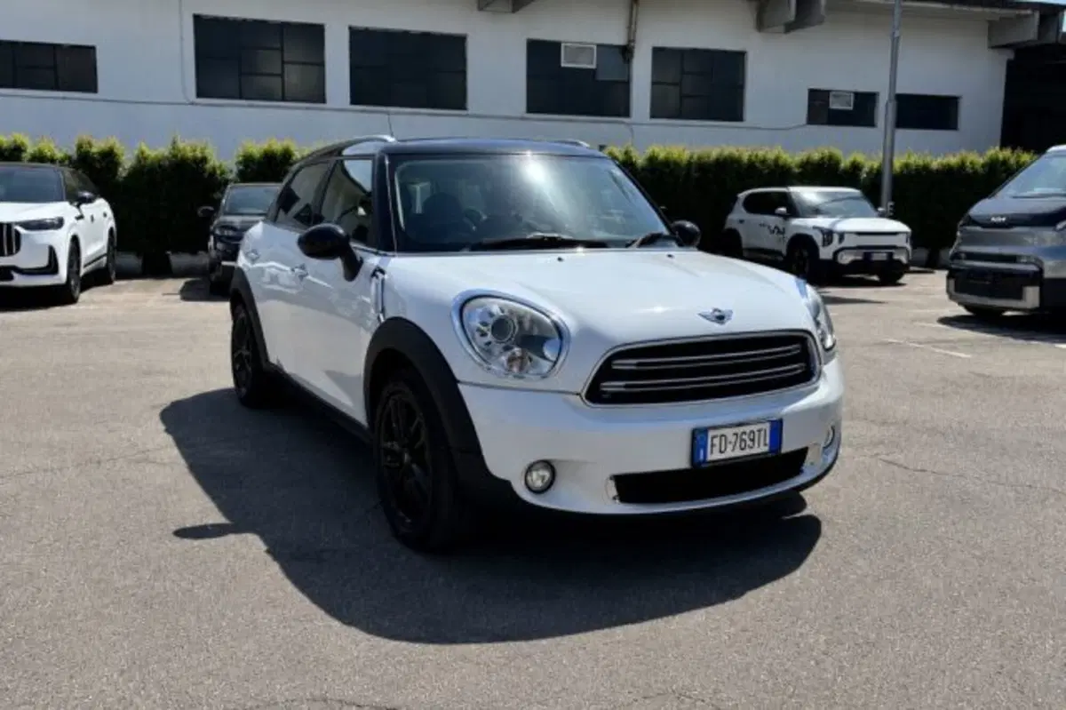 MINI Mini Countryman usata a Latina