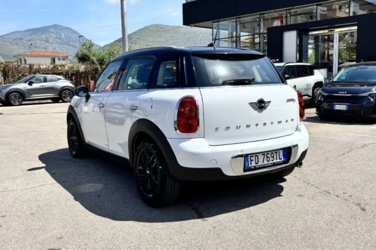 MINI Mini Countryman usata a Latina (5)