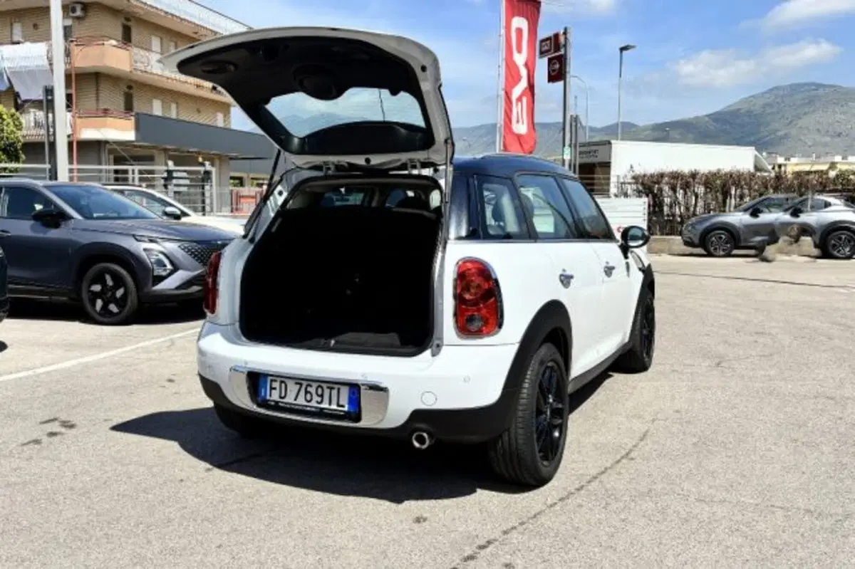 MINI Mini Countryman usata a Latina (7)