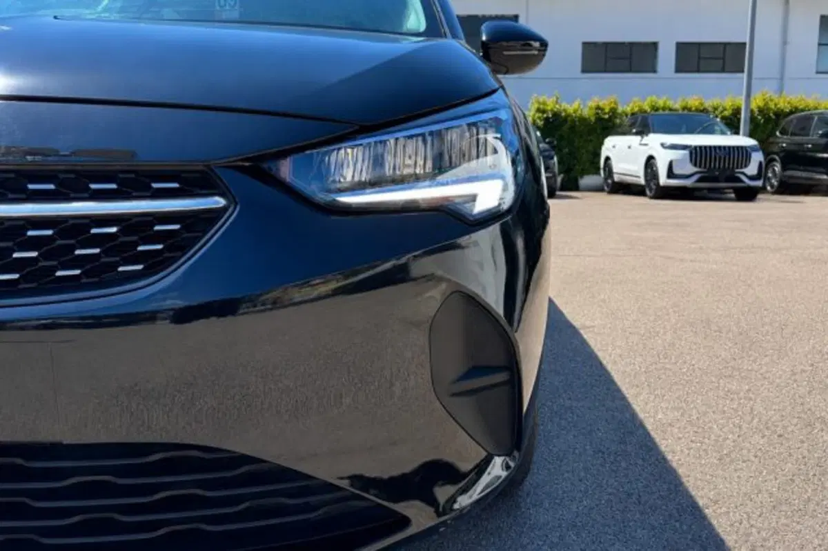 Opel Corsa usata a Latina (11)