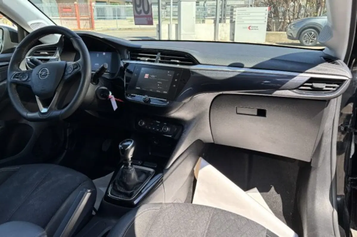 Opel Corsa usata a Latina (9)