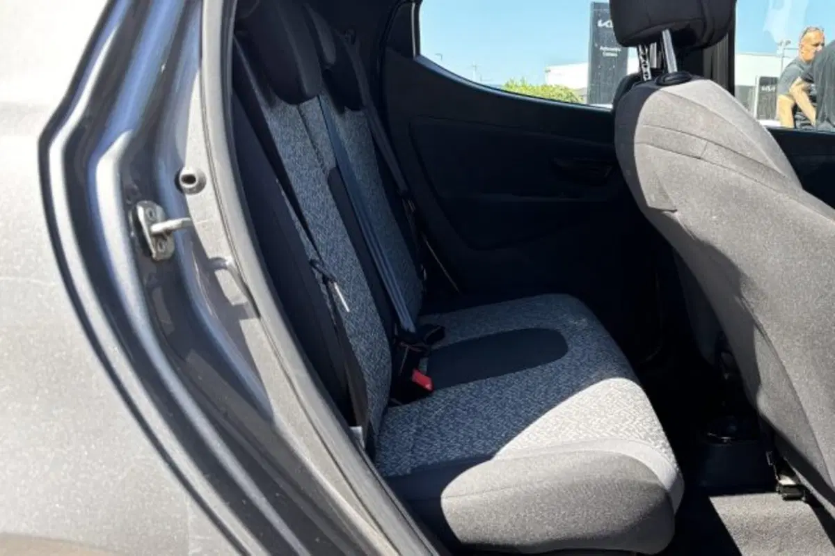 Lancia Ypsilon usata a Latina (10)