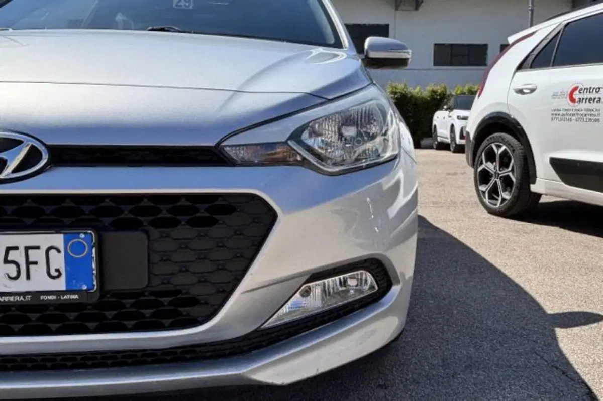 Hyundai i20 usata a Latina (11)