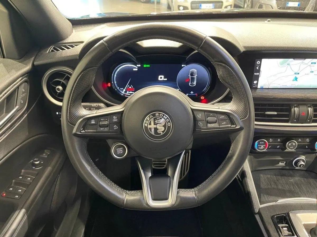 Alfa Romeo Stelvio usata a Sondrio (14)
