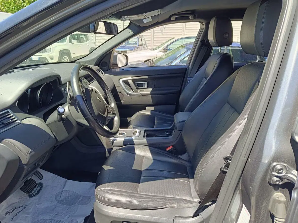 Land Rover Discovery Sport usata a Sondrio (8)
