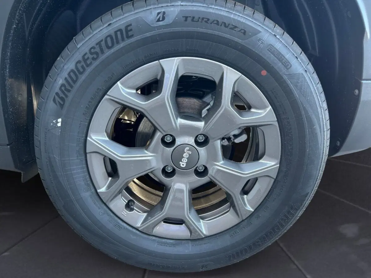 Jeep Avenger nuova a Verona (9)
