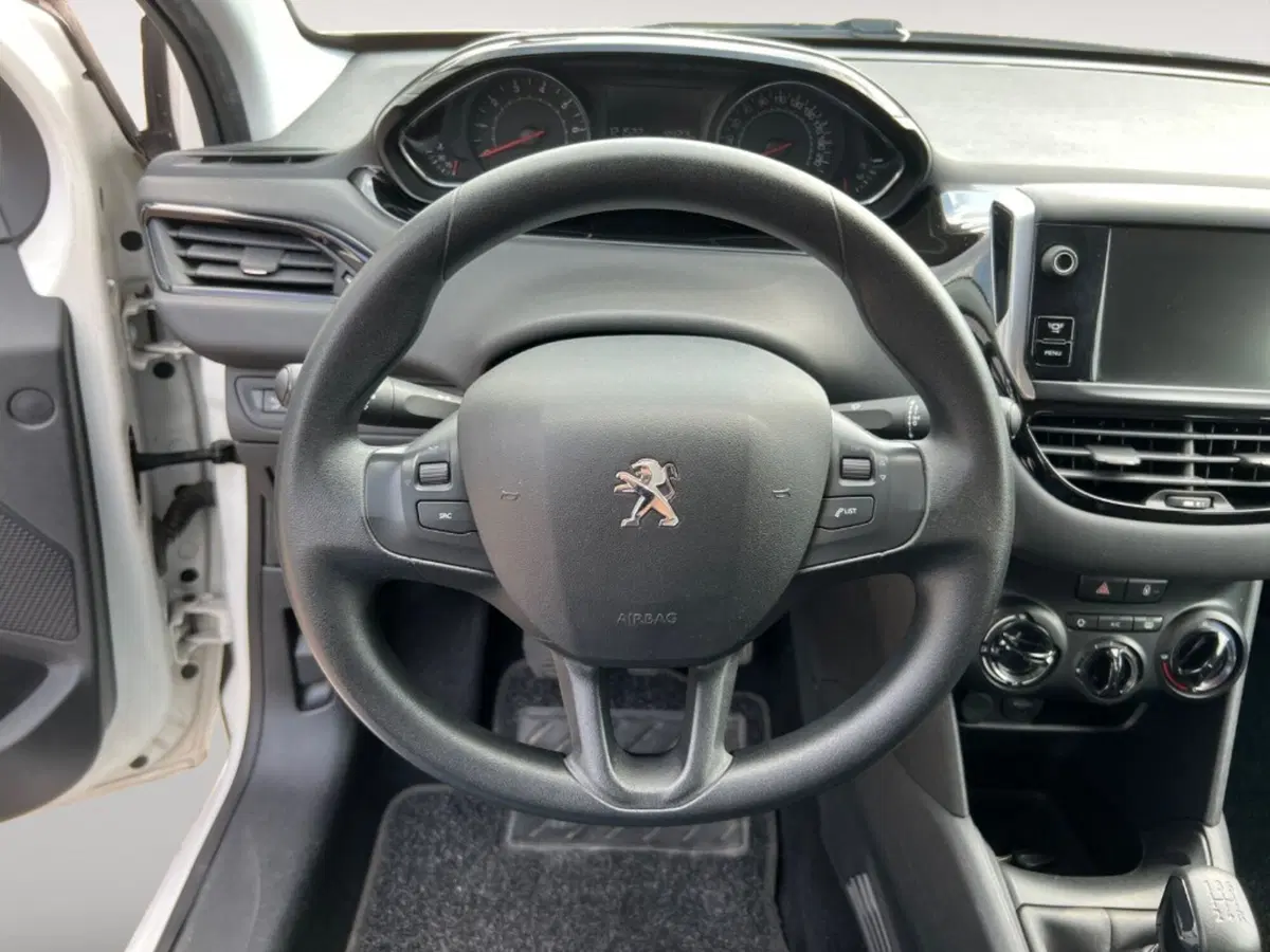 Peugeot 208 usata a Verona (9)