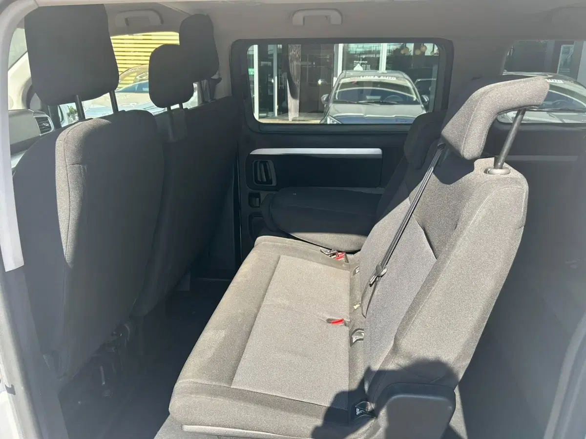 Toyota Proace Verso usata a Piacenza (18)