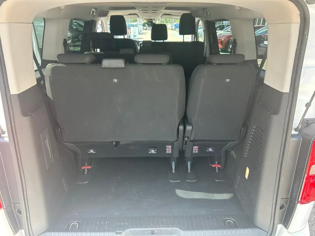 Toyota Proace Verso usata a Piacenza (19)