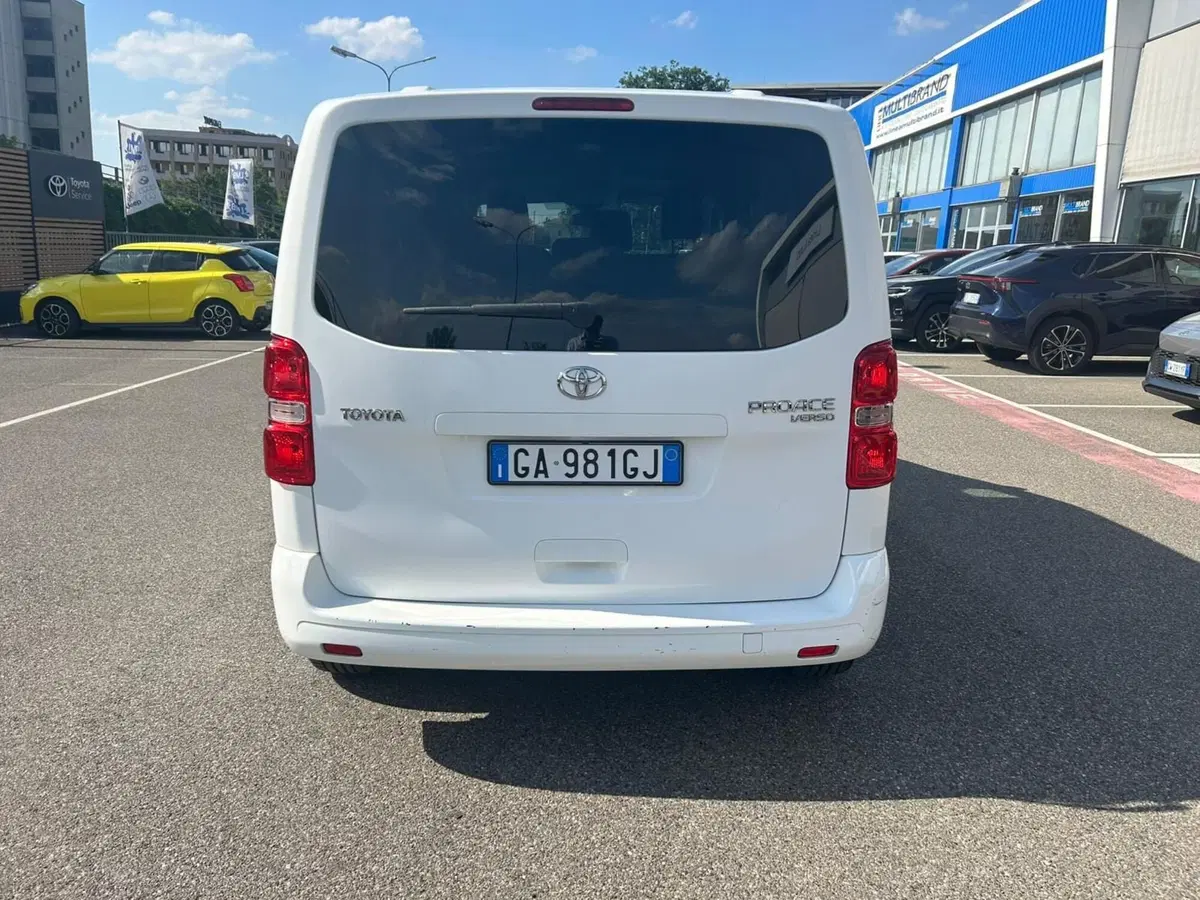 Toyota Proace Verso usata a Piacenza (5)