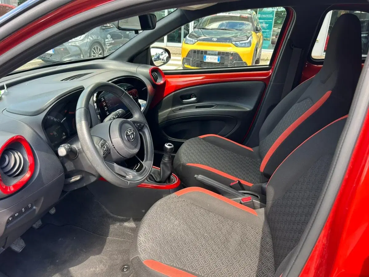 Toyota Aygo X usata a Piacenza (11)