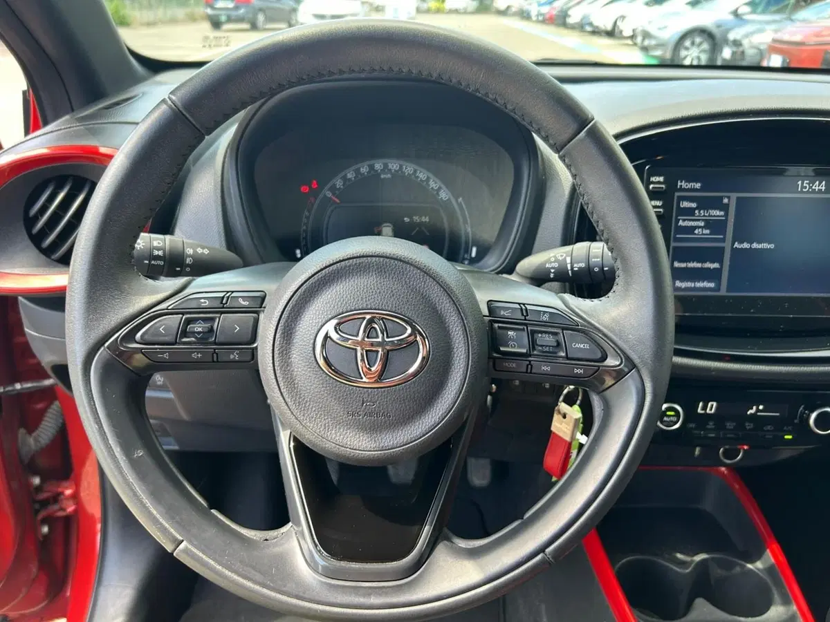 Toyota Aygo X usata a Piacenza (14)