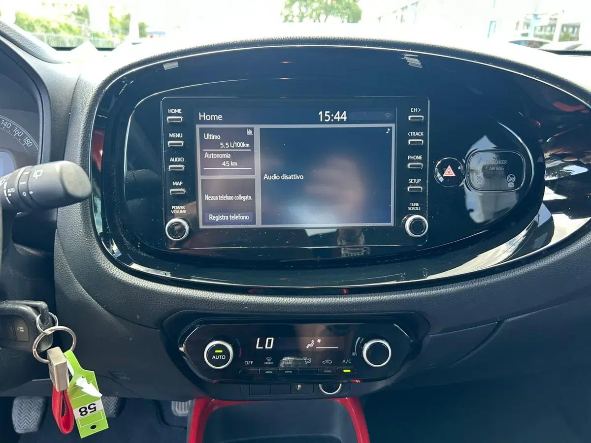 Toyota Aygo X usata a Piacenza (15)