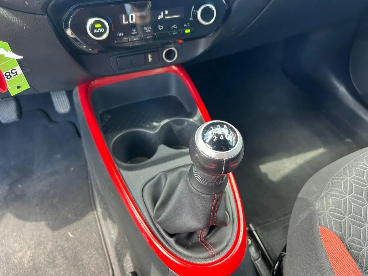 Toyota Aygo X usata a Piacenza (17)