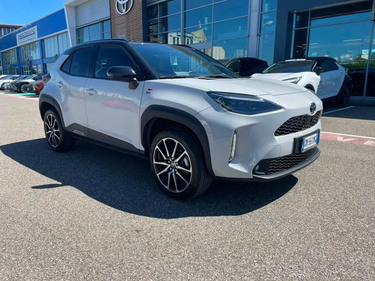 Toyota Yaris Cross usata a Piacenza (9)